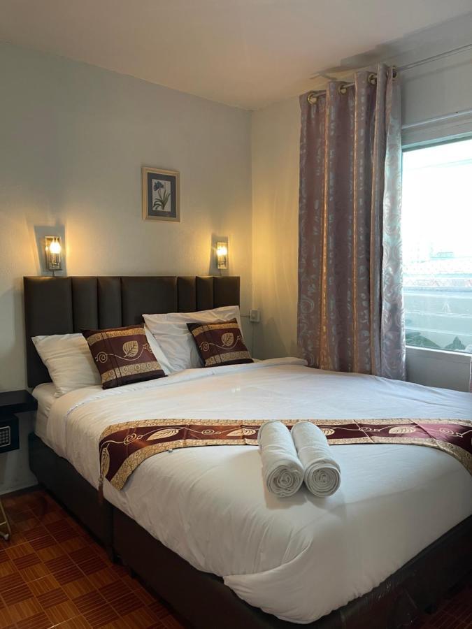 อโคซีพอชเทล Hotel กรุงเทพมหานคร ภายนอก รูปภาพ