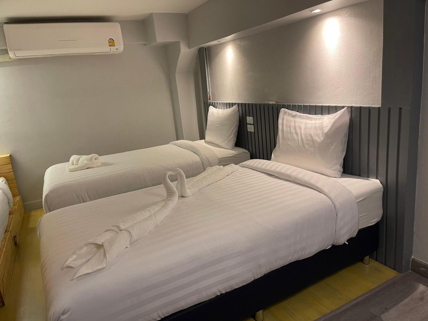 อโคซีพอชเทล Hotel กรุงเทพมหานคร ภายนอก รูปภาพ